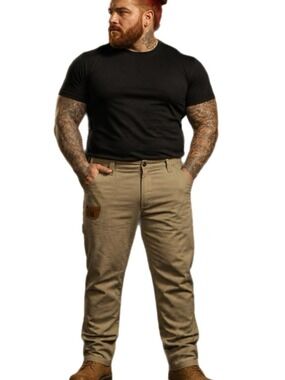 Wrangler Riggs Ristop Carpenter
Workwear Heavy Duty Pants. 44x30 khaki color